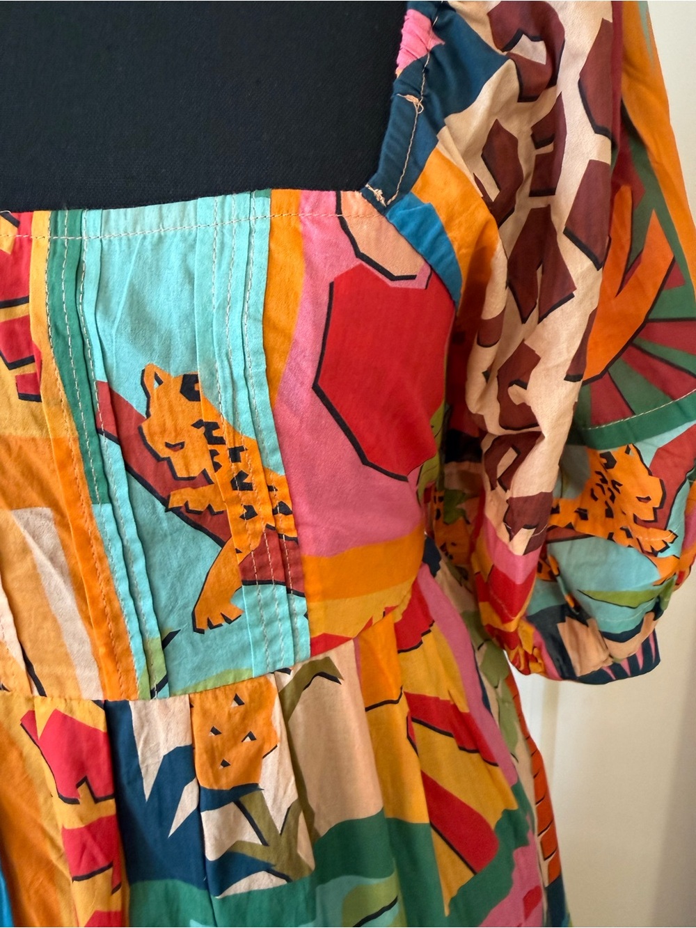 FARM RIO- Vibrant Multi-Color Print Puff Sleeve Maxi Dress (M) - Picture 4 of 16